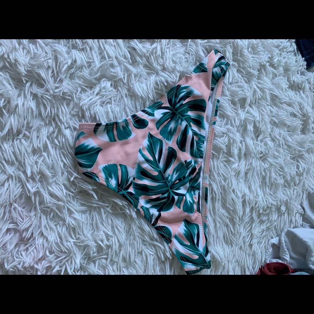 Bikini bottoms - Picture 2 of 2